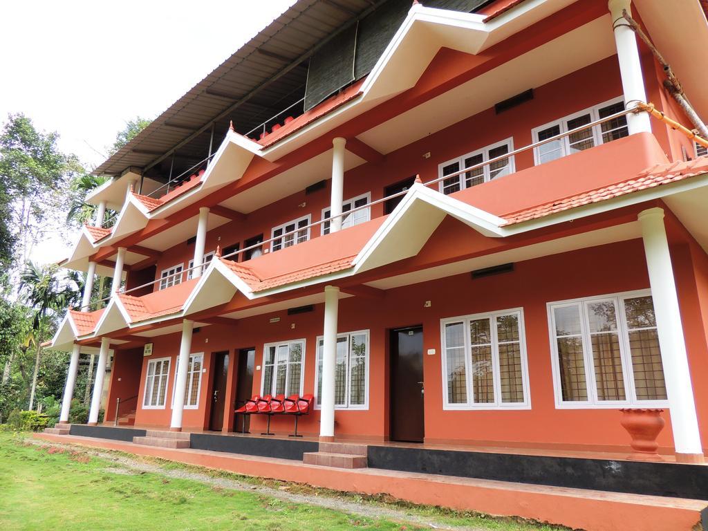 Sunbird Garden Resort Krishnagiri ภายนอก รูปภาพ