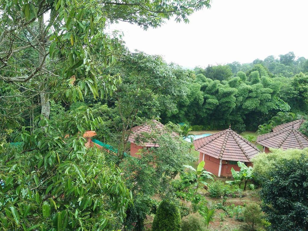 Sunbird Garden Resort Krishnagiri ภายนอก รูปภาพ