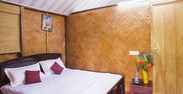 Sunbird Garden Resort Krishnagiri ภายนอก รูปภาพ